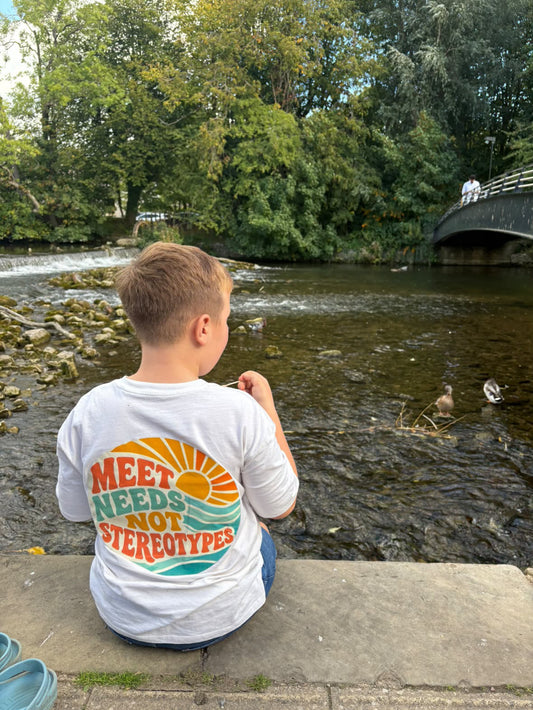 Kids Oversized "MEET NEEDS" T-Shirt